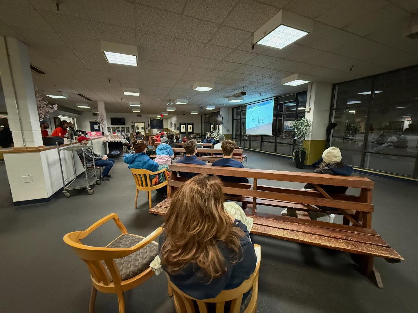 The early bird gets the #Gold. Good size dedicated group up to watch the game.